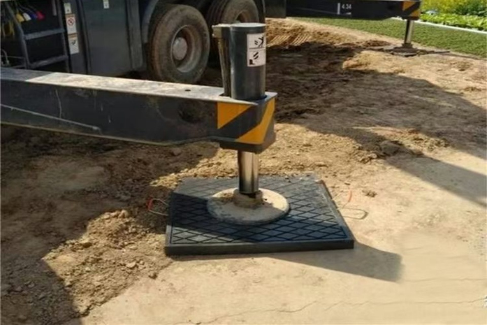 Crane Outrigger Pads